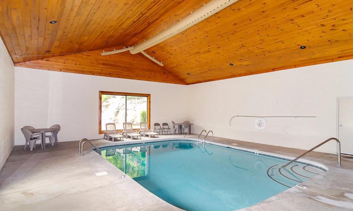 A Bear Creek Crib Villa Pigeon Forge Bagian luar foto