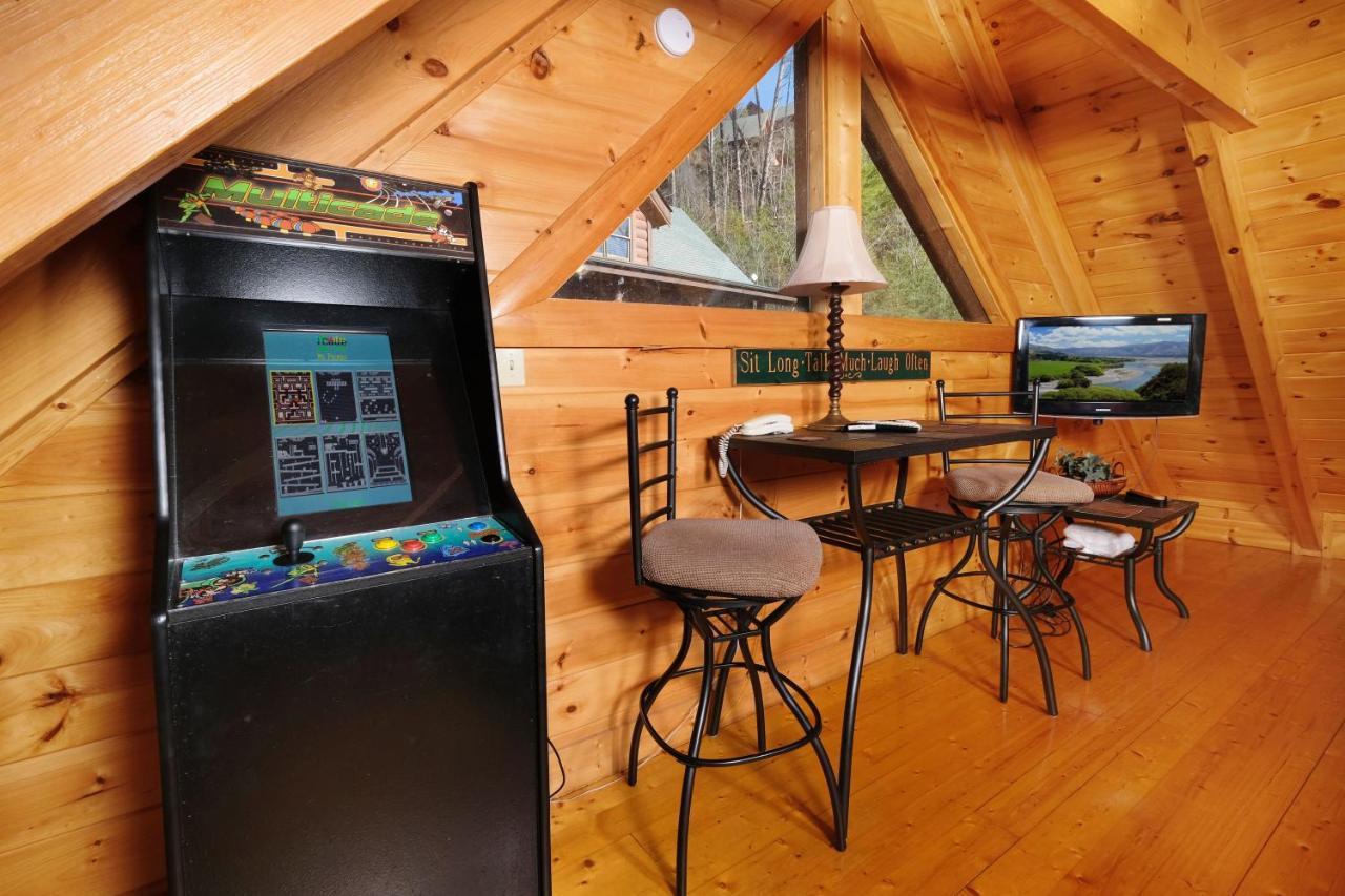 A Bear Creek Crib Villa Pigeon Forge Bagian luar foto